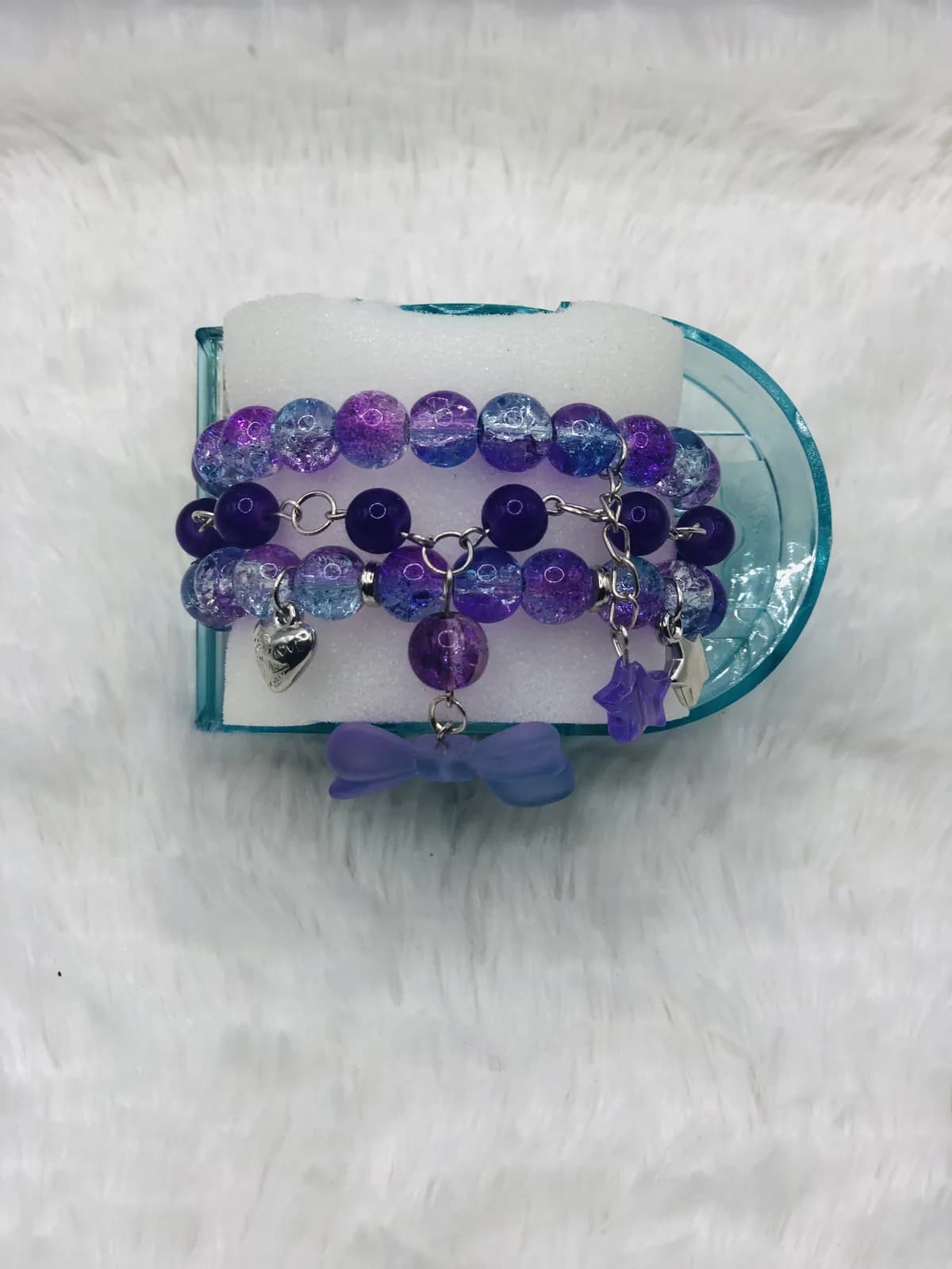 ÌTÙRA: Amethyst wristband, hand-strung in Plum