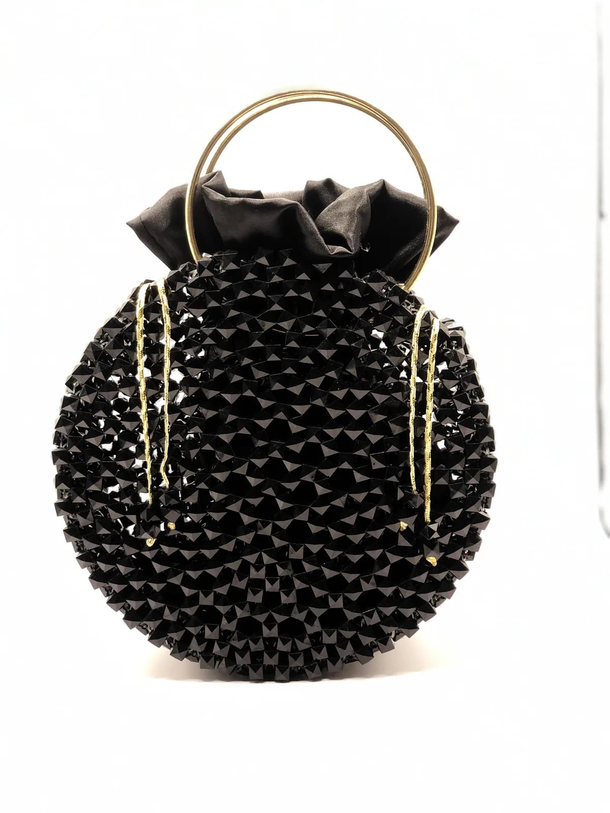 ÒṢÙPÁ: Black orb with ring handle in Onyx + Gold